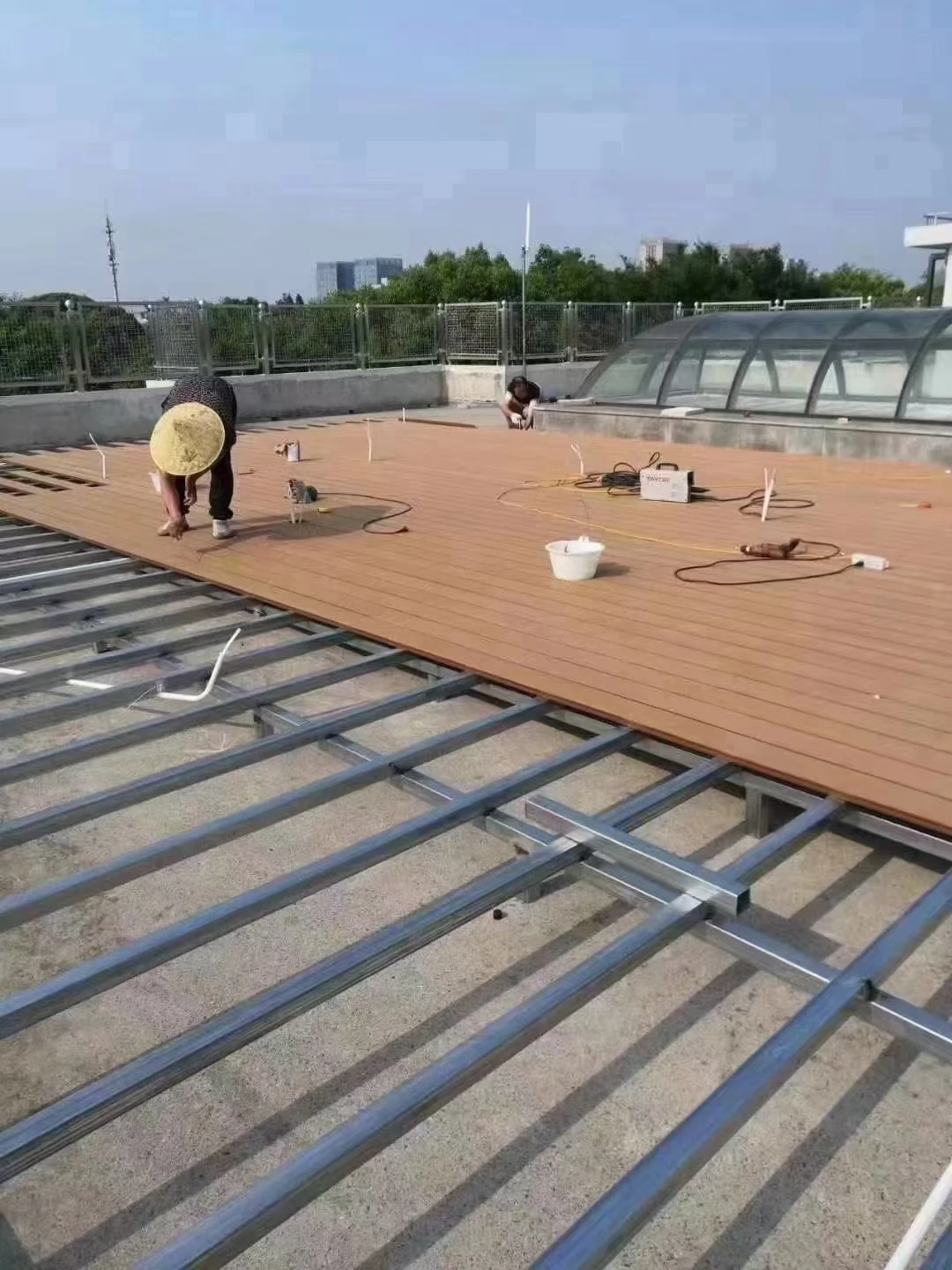 Modern Design Waterproof WPC Composite Decking Teak Wood Plastic Grain Surface Outdoor Garden Exterior Floor Decking Made Oak