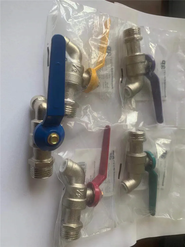 Factory direct sales of 1/2 zinc alloy faucets  cheap and durable