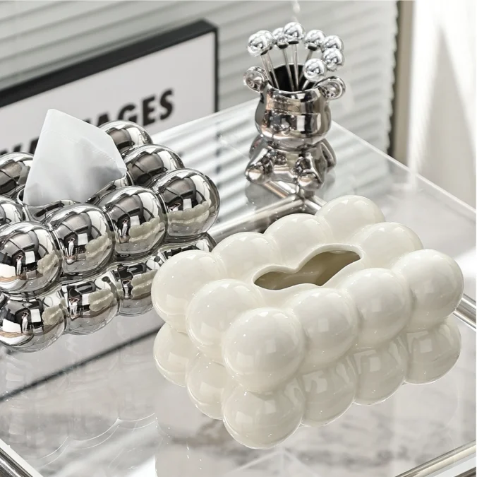 New Arrived Wholesale White and Silver Nortic Artwork Ceramic Tissue Box For Home Decoration
