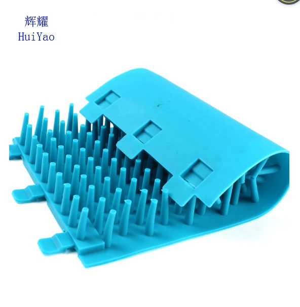 
New design and production dog foot cleaner paw cleaner cup pet foot cleaner 