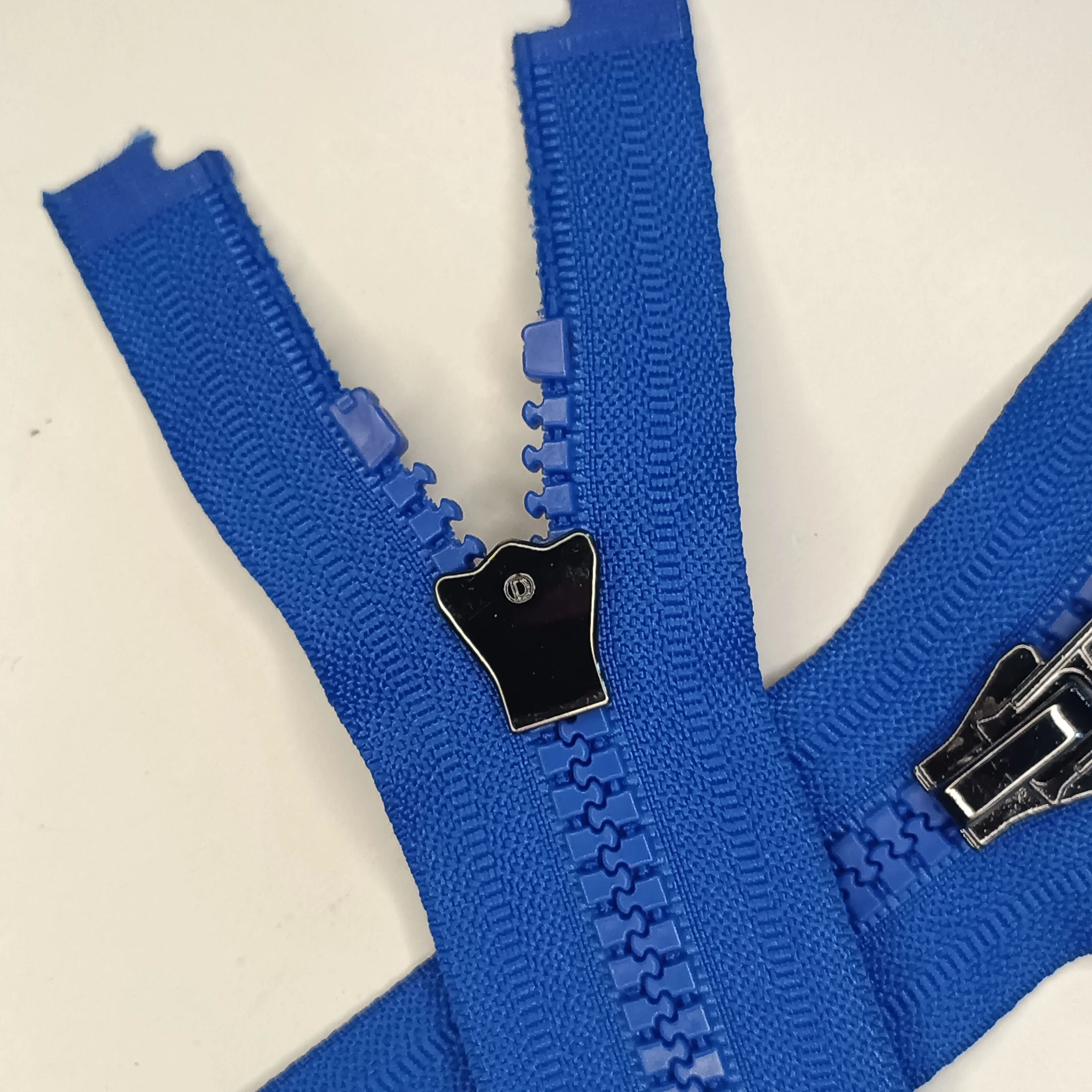 Super high quality manufacturer Zip 5# Plastic Open end zippers with sliders for clothing Bags Shoes