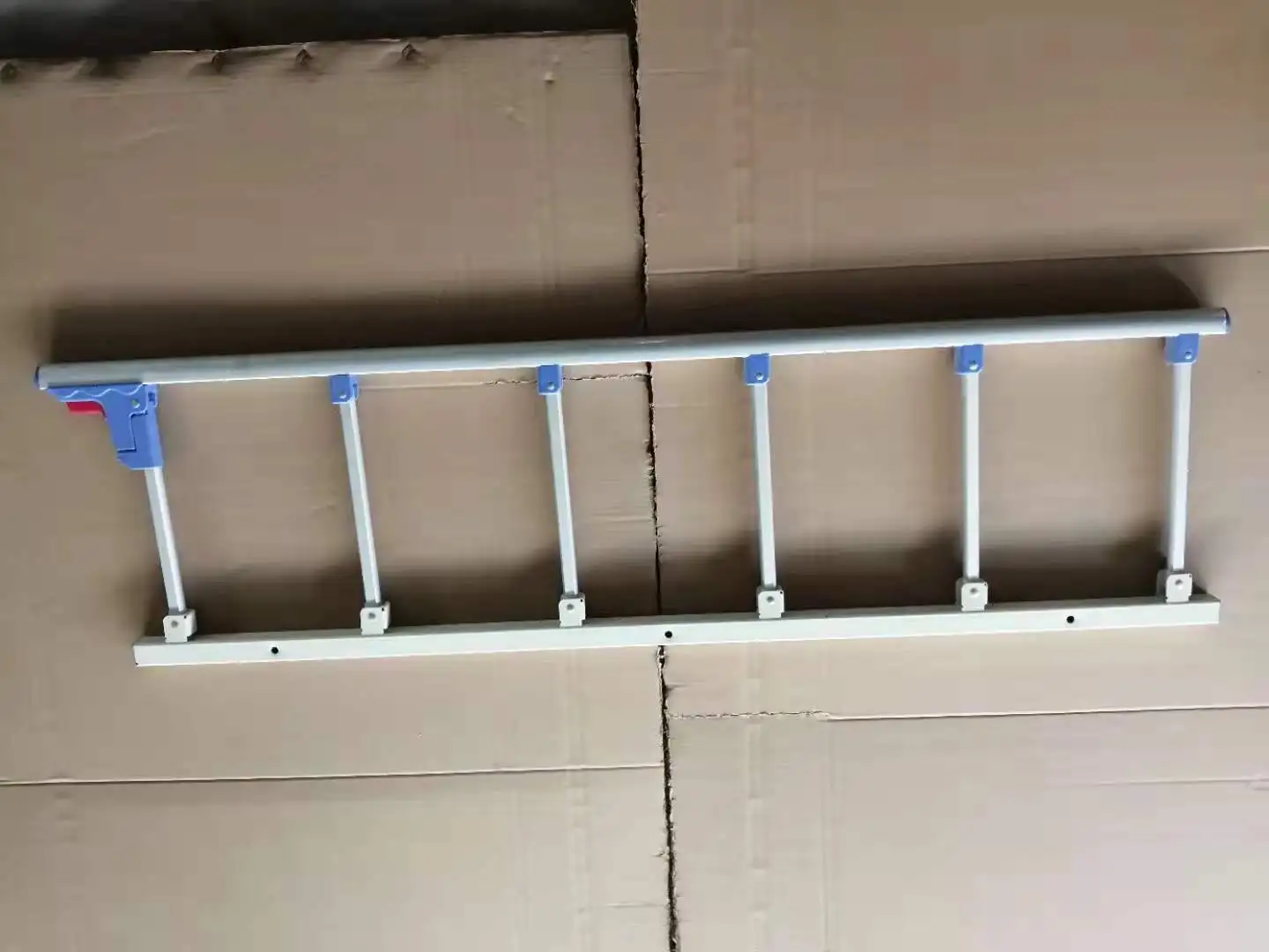 Hospital Bed Side Rails Aluminum Alloy Protective Collapsible Railing Hospital Bed Side Railing