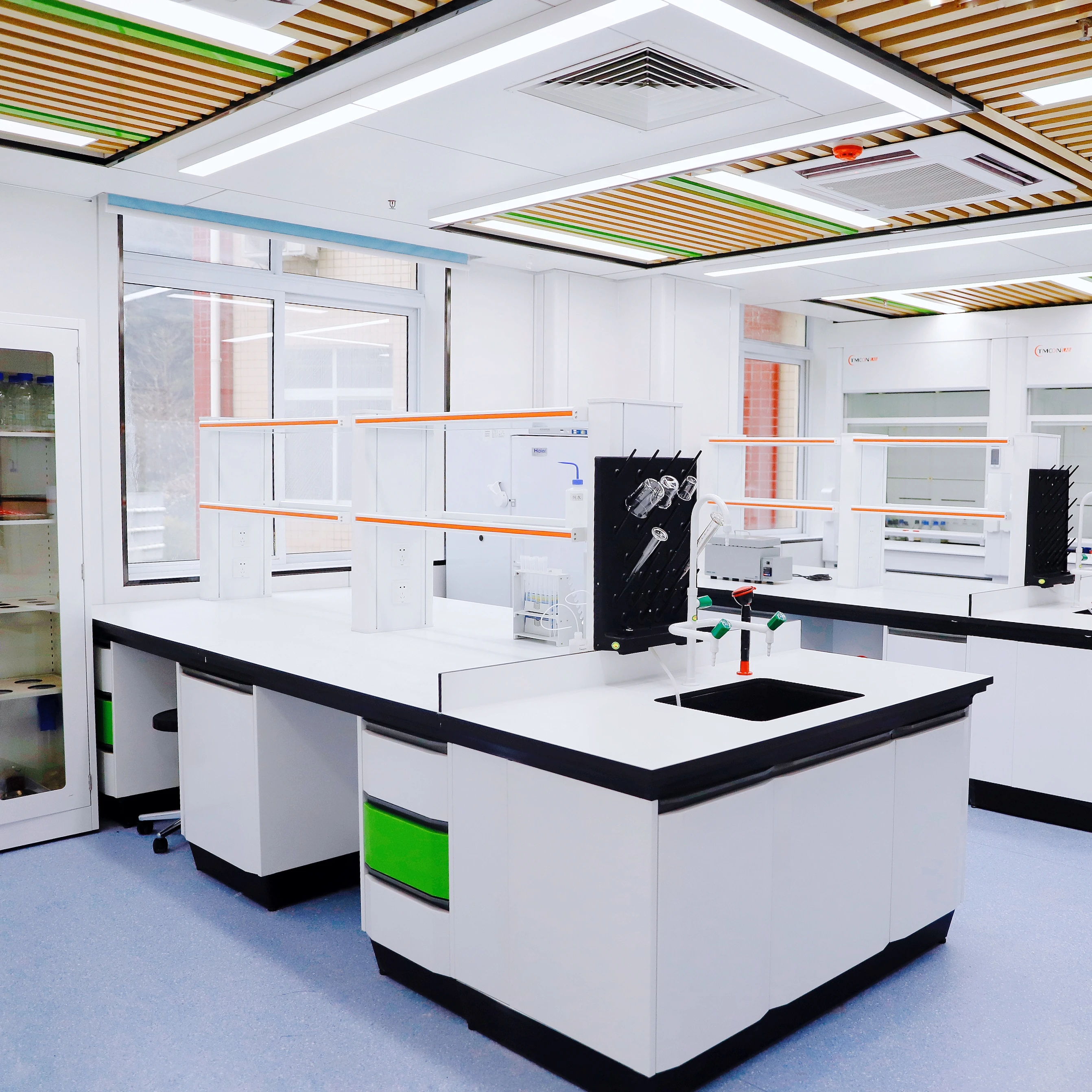 Wholesale School Laboratory Furniture Physical Lab Table with Sink