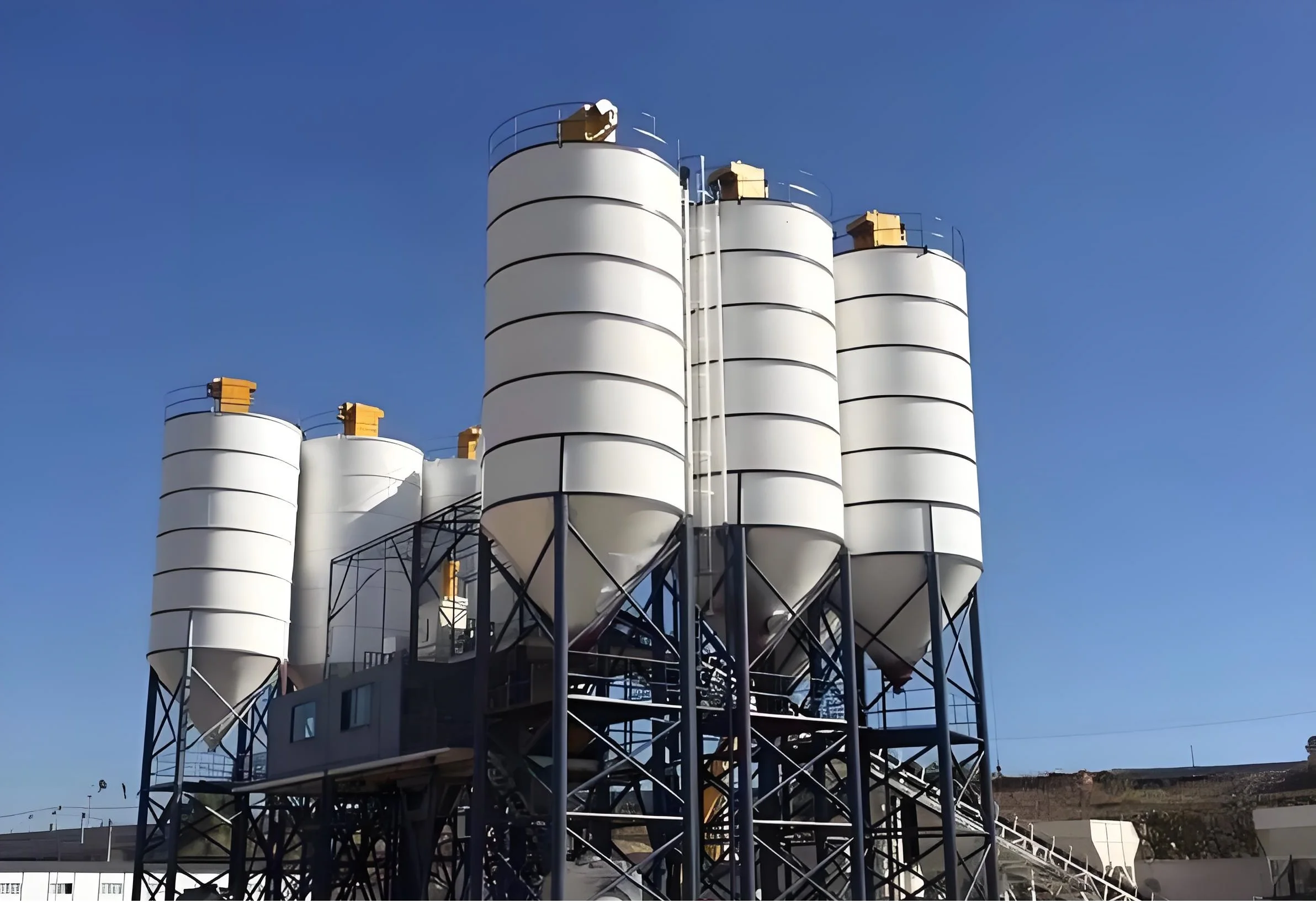 HZS180 Fully Automatic Digital Monitoring Belt Box Concrete Batching Plant New Condition Electric Power Source PLC Motor Engine