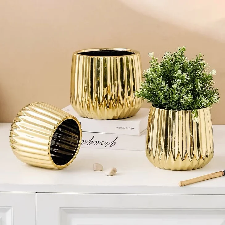 Unique Design Luxury Home Balcony Decoration Succulent Planter Stripe Gold Ceramic Flower Plant Pots