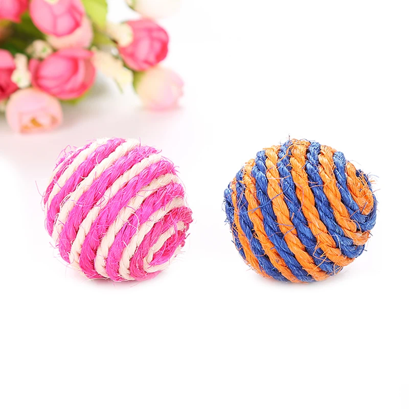 
factory direct Wholesale Pet Cat Playing sound Sisal Cat Toy Ball with rattle 
