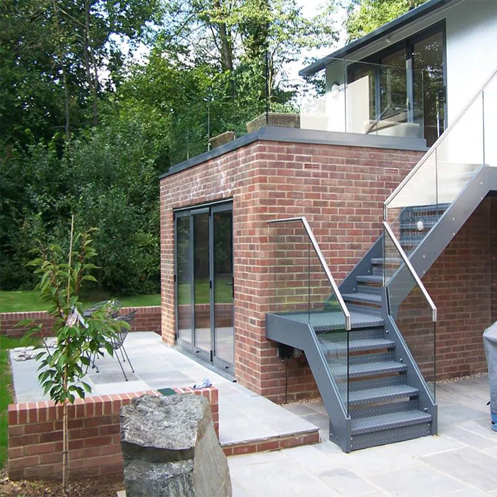 Hidden stringer staircase modern wood glass floating staircase