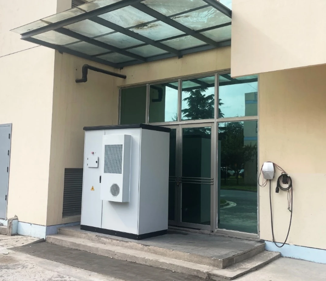 Air Liquid Cooling ESS Cabinet 215KWh 233KWh LifePo4 Battery Energy Storage Cabinet Industrial Commercial Storage Outdoor