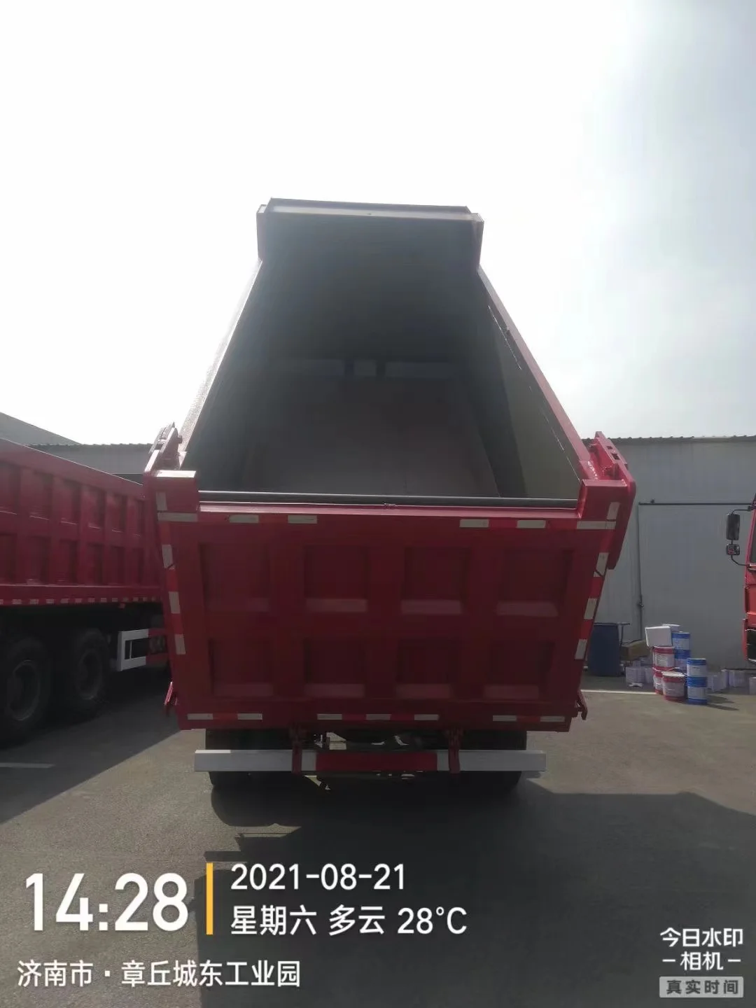 SINOTRUK Howo Diesel Engine 340 380 440 Horsepower 8*4 30 40 50t Dumper Tipper Truck Sinotruck 12 Wheels Mining Dump Trucks