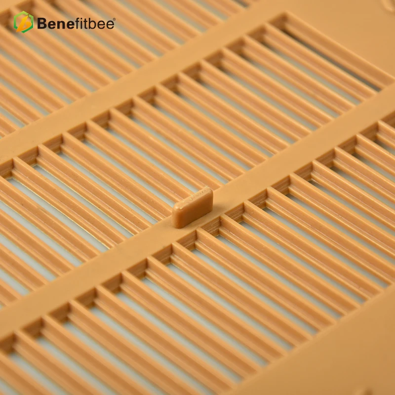 High Quality Beekeeping Plastic Beehive Propolis Trap Collector