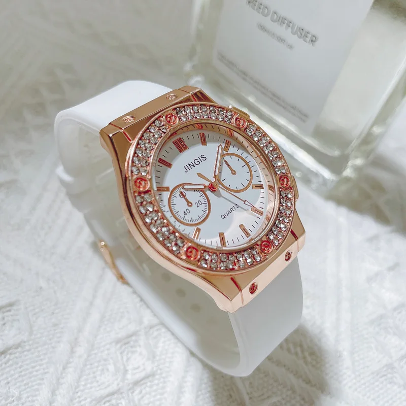 2023 Sizzler new trendy fashion outdoor sports quartz watch large dial tape student watch