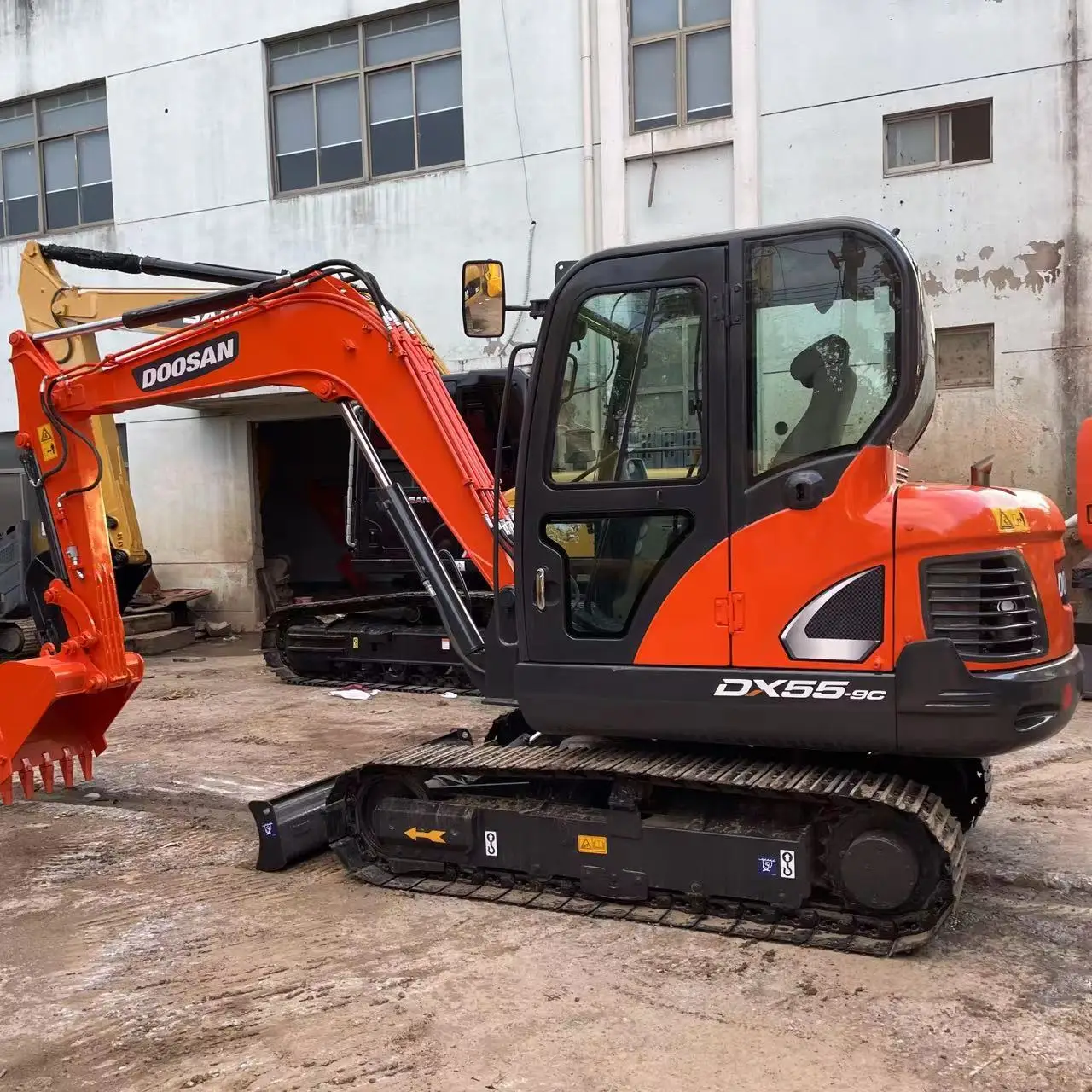 Used Doosan Dx55 Excavator Hq Low Energy Consumption Best Selling Used Doosan Excavator Dx55 DX60 DH55 DH60 for Construction
