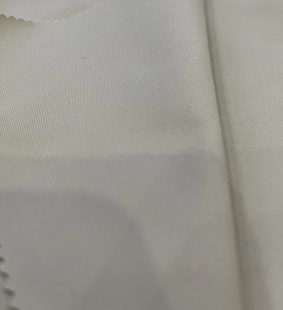 High Quality 100% Polyester Pongee Fabric Woven Clothing 75D P DTY SD*150D P T8 Custom Color Dyed 75D*150D 3/2 The Right Angle