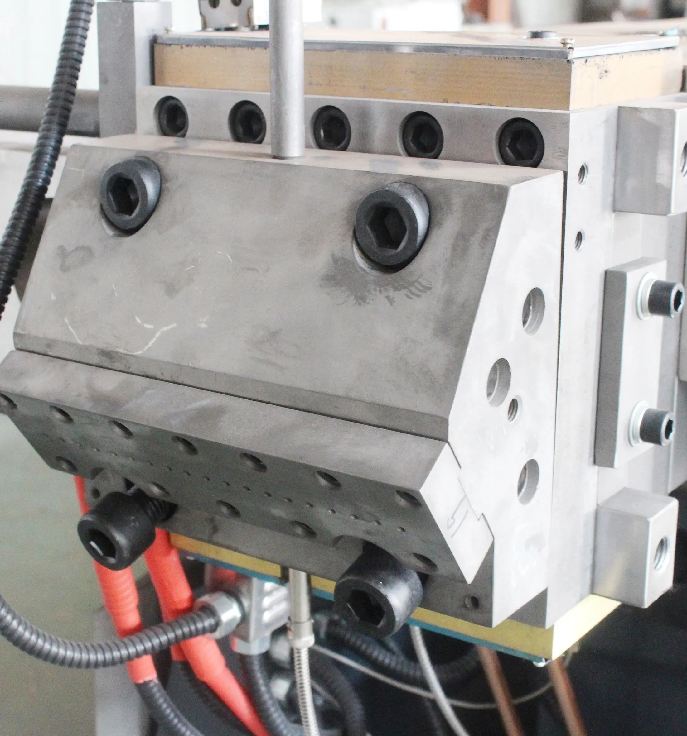 Ruibaoli 160-1200kg/h Waste Plastic PET Nylon Filament Fiber Cloth Recycling Pelletizing Making Machine Plastic Extruder Machine