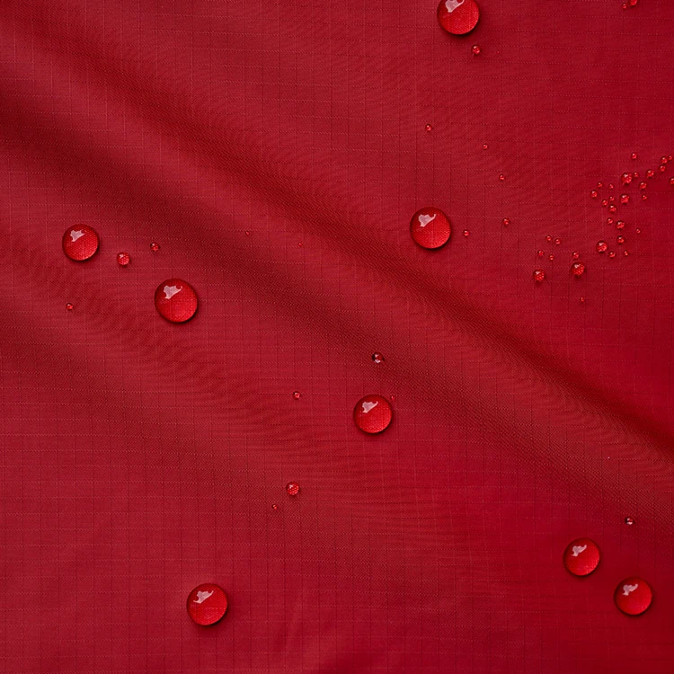 Водоотталкивающая текстурированная ткань, окрашенная в сетку, Рипстоп, обычная тканая 100% нейлоновая ткань для одежды