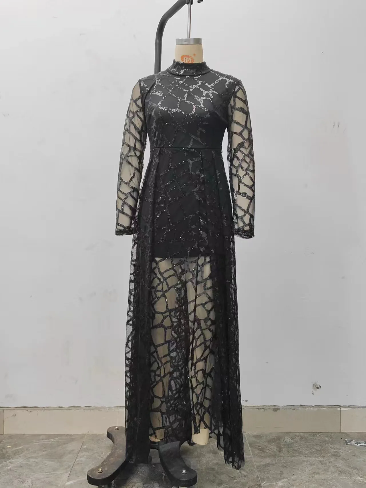 Factory Wholesaler Women Elegant Sequined Long Sleeve Fitted Prom Maxi Party Evening Ball Gown Dresses Girls