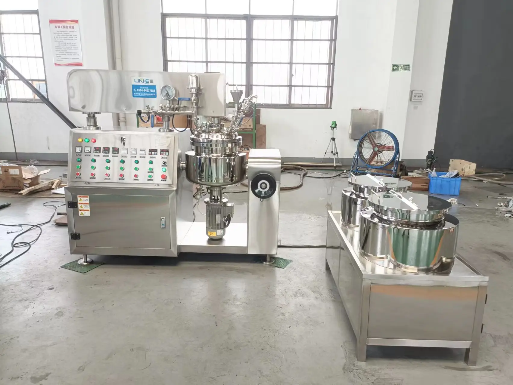 Factory price hydraulic type vacuum emulsifying machine high quality Vacuum defoaming machine for paste production