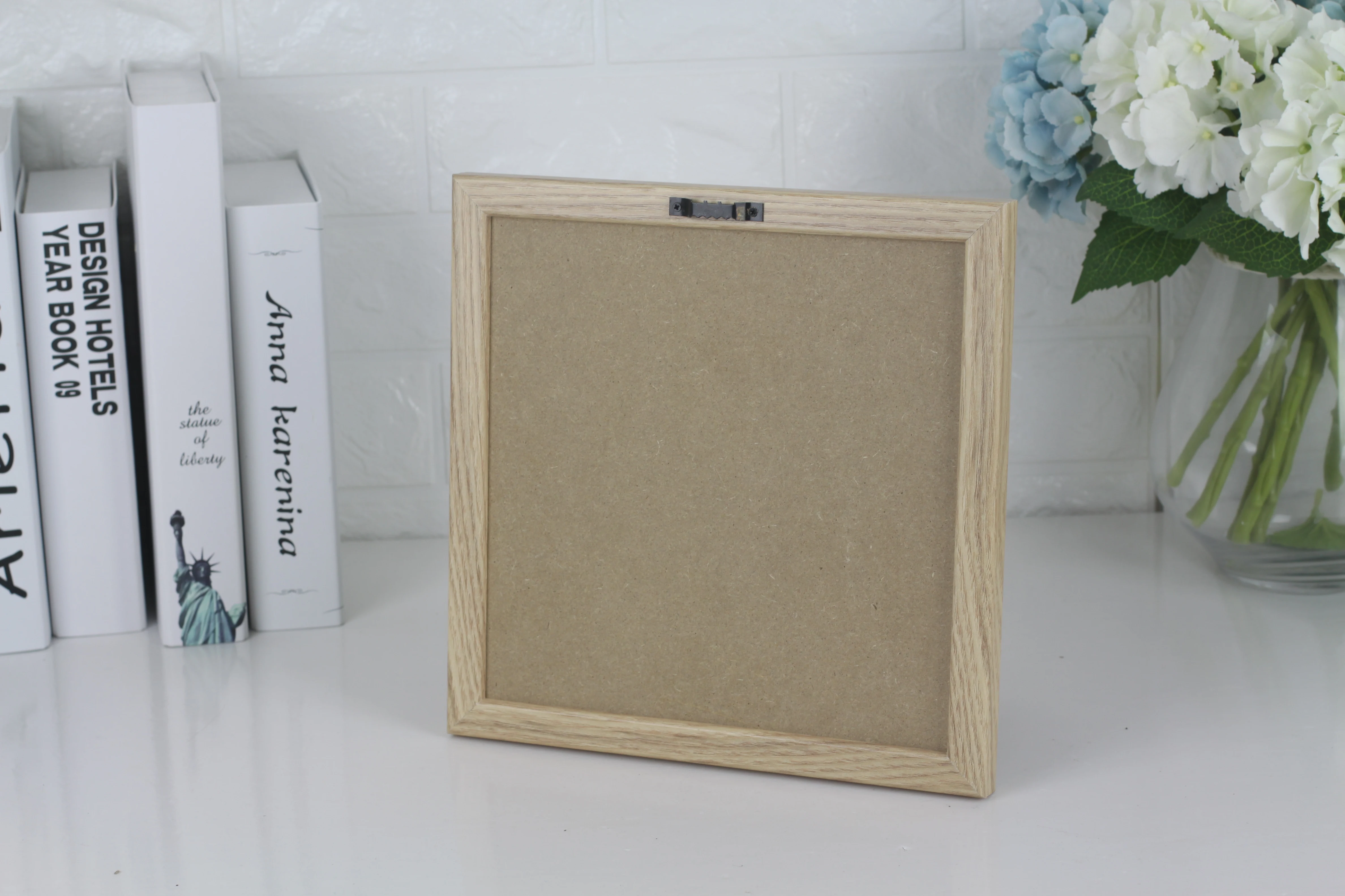 Jinn Home 10x10 Inches Art-Themed Wooden Felt Letter Board with Easel Changeable Family Message Board for Decorative Use