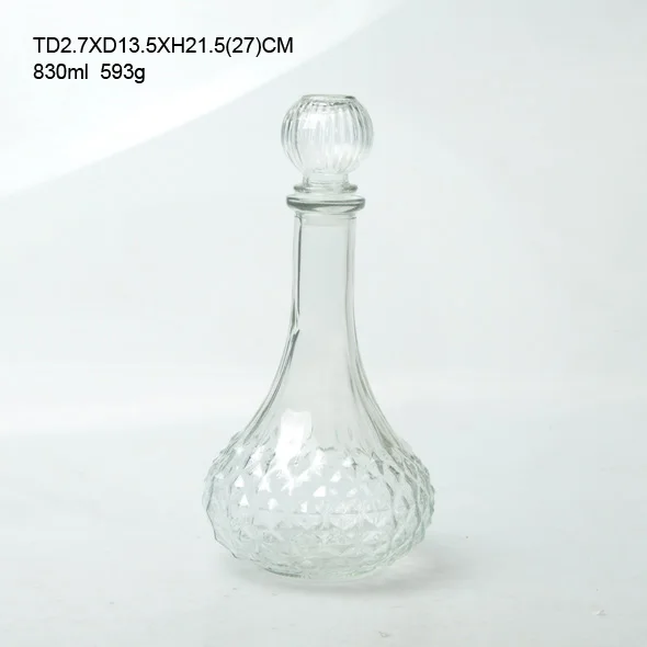 Hot-selling glass drinking bottle sets transparent glass whiskey decanter with airtight glass lid