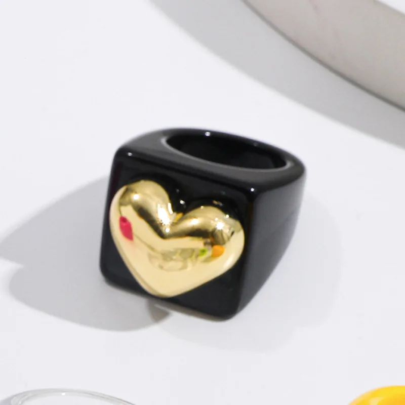 European CCB Heart Charm Finger Ring Fancy Geometrical Chunky Resin Rings for Girl Women Holiday