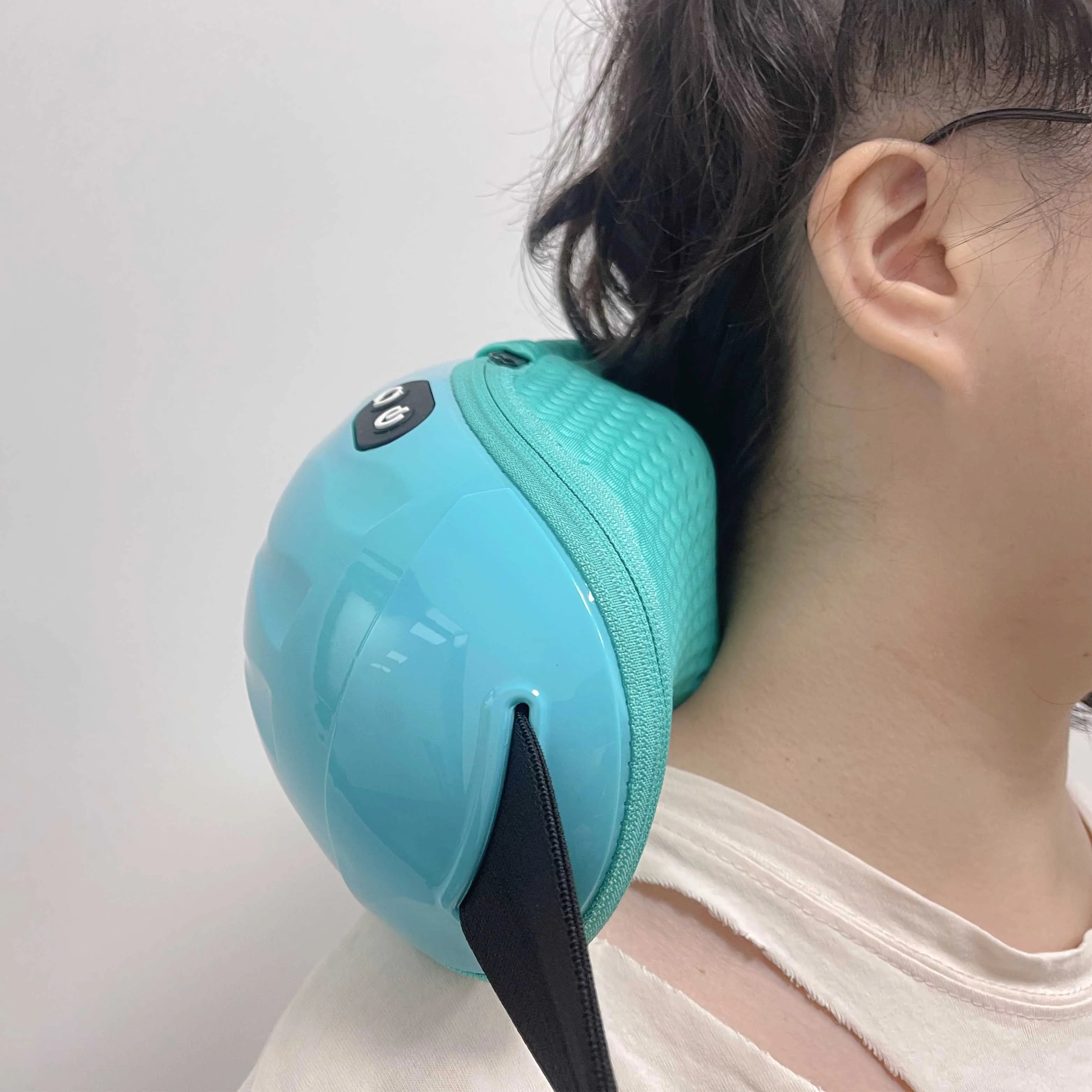 Deep Tissue 3D Kneading Massage for Muscle Pain Relief Electric Shiatsu Neck Back Massagers with Heat