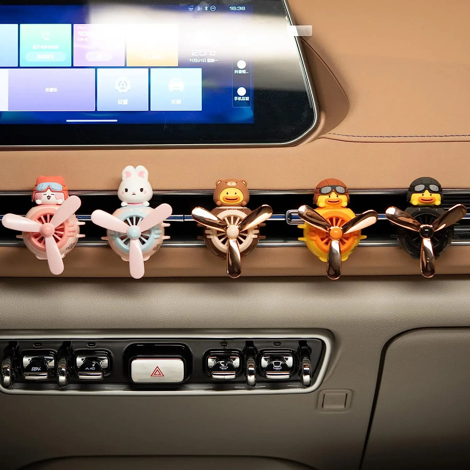 Car Air Fresheners Pilot Rabbit Cute Car Diffuser Rotating Propeller Cartoon Automotive Air Outlet Fan Creative Car Perfume