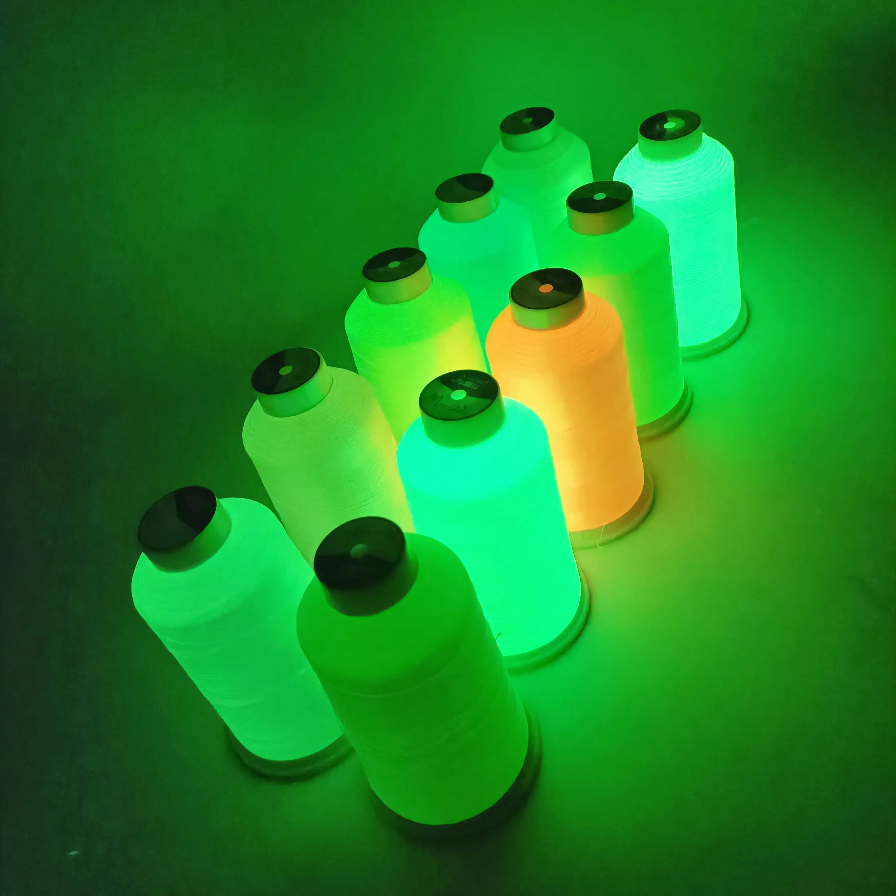 benang luminous thread glow in the dark white embroidery polyester thread 150d 2 for cross stitch