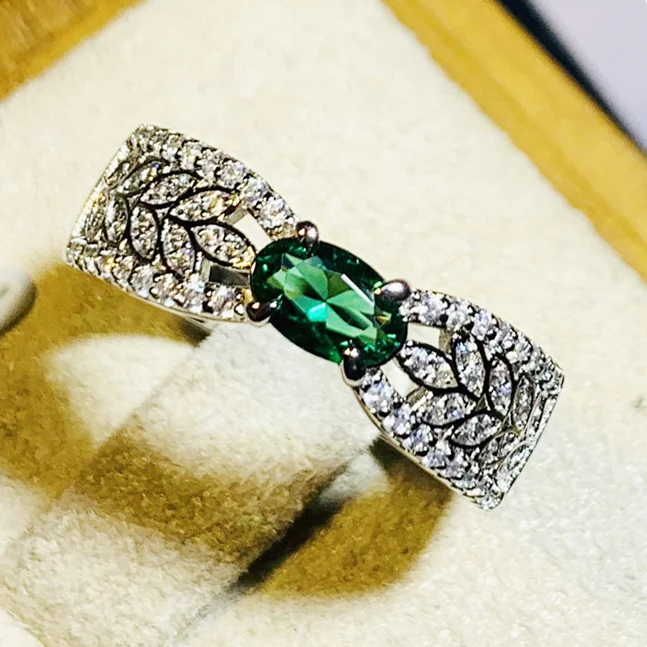 CAOSHI 2024 New Light Luxury Oval Cut Green Crystal Wheat Ear Design Silver Color CZ Hollow Women Small Row Diamond Finger Rings