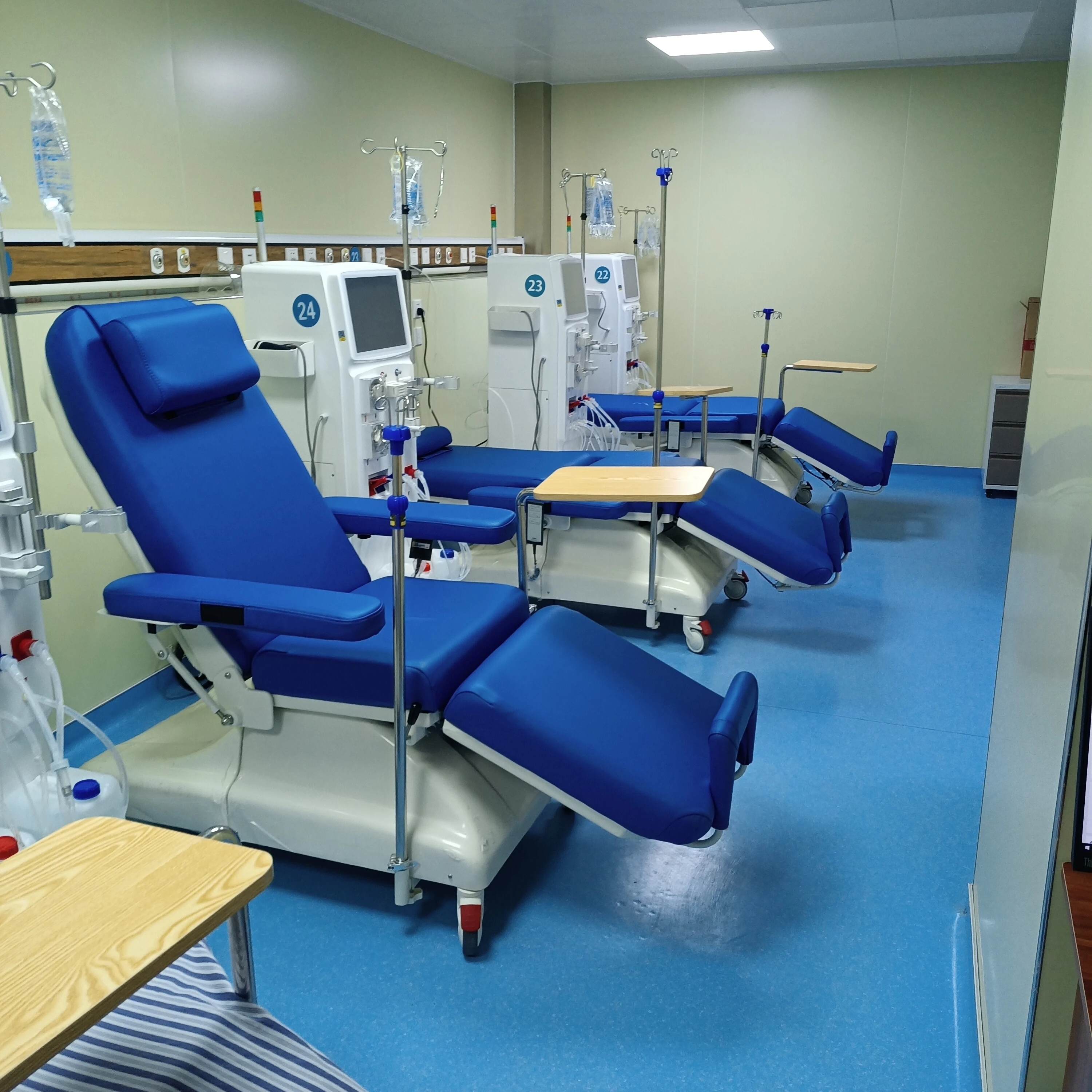 Passion two motors medical electric chair nipro dialysis chair phlebotomy chairs for sale