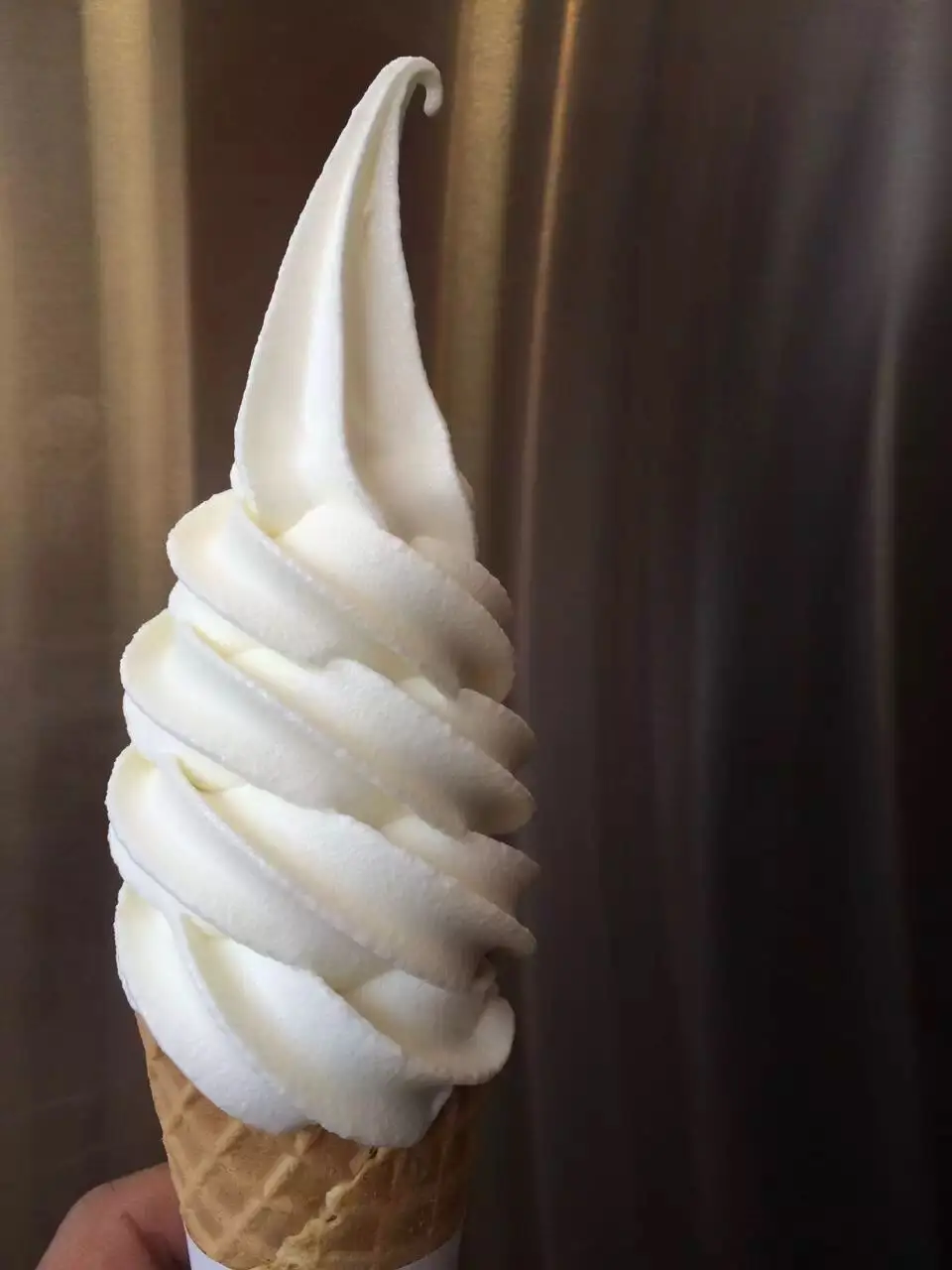 China automatic soft ice cream maker machine is worth buying soft ice cream machine