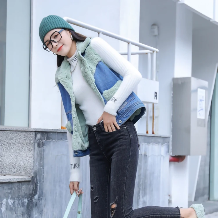 Wholesale New Design Fashion Custom Women Waistcoat Jean Jacket Casual Streetwear Denim Waistcoat Fur Jeans Vest