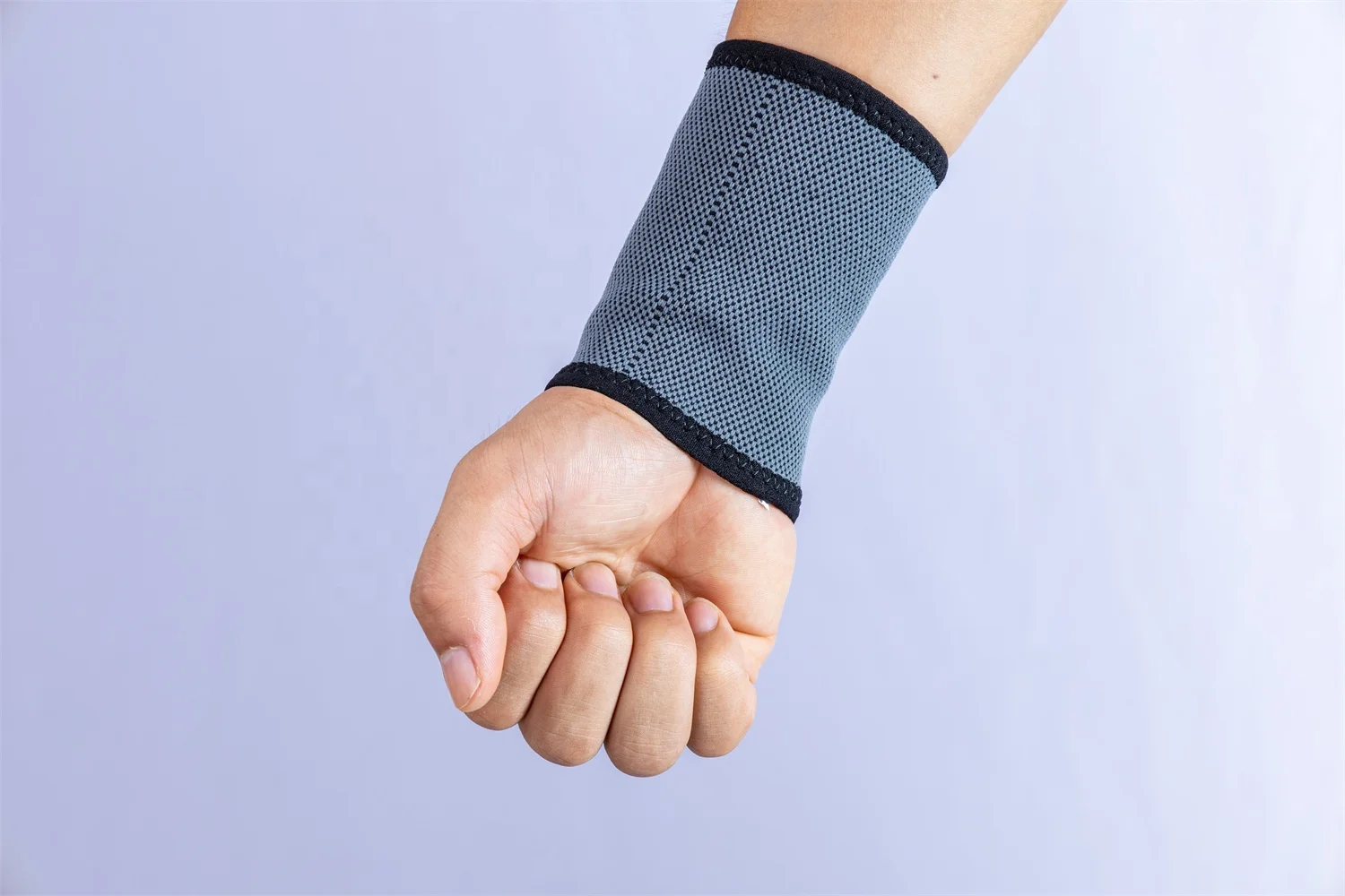 2021 New Designed Ash Cylindrical Warm and Breathable Nylon Rubber Bracers Wrist Sweat Wristband