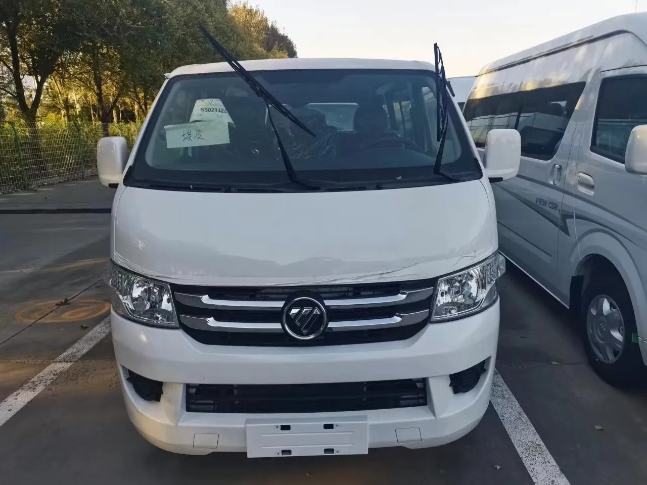 17 Seats mini van bus Foton View C2 cargo van bus