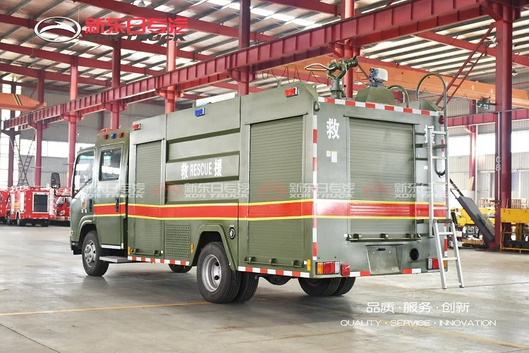 4x2 5000Litre Water Tanker Fire Truck Japan Brand Fighting Trucks Isuzu 700P Firefighter truck for