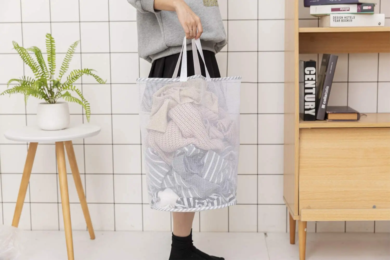 Mesh Laundry Hamper Hanging Collapsible Dirty Clothes Bag Laundry Basket with Durable Handles