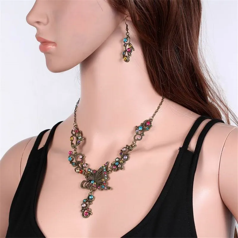 
Retro Jewelry Set Butterfly Crystal Rhinestone Bridal Necklace Earrings Set For Women 