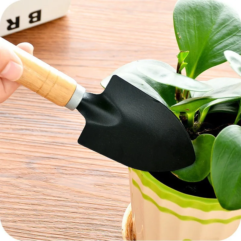 Wholesale Garden Shovel for Planting Vegetables and Flowers Spade Shovel Rake