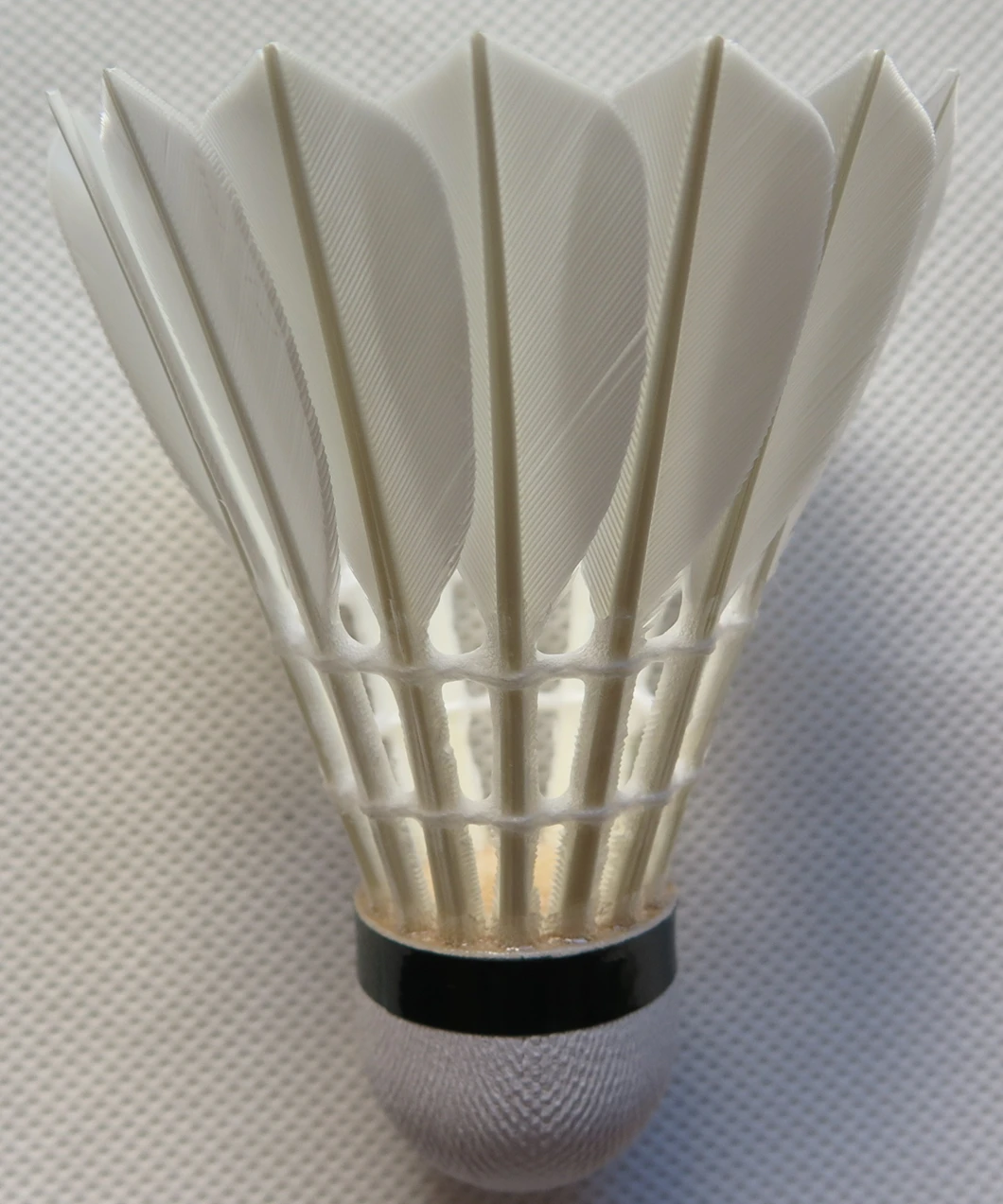 Wholesale Brand High Quality Reasonable Price Duck Feather Badminton Shuttlecocks Fashion White OEM Customized Head Logo Style