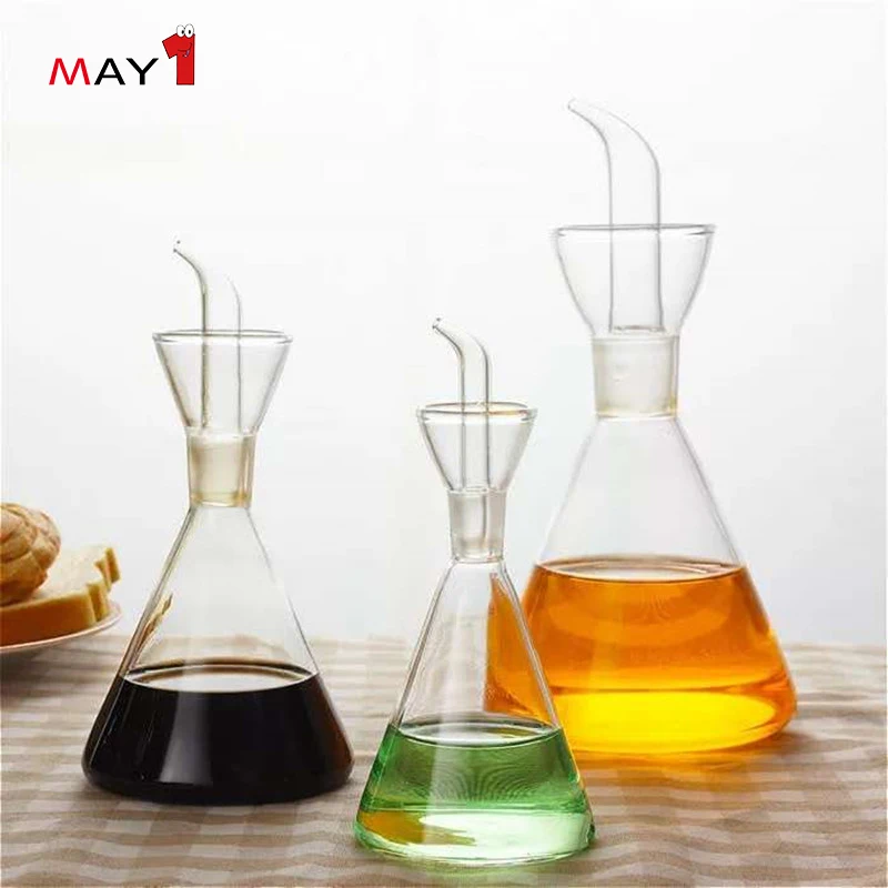 Triangle Shapped For Kitchen Use Oil Soy Sauce Borosilicate Cooking Glass Dispenser