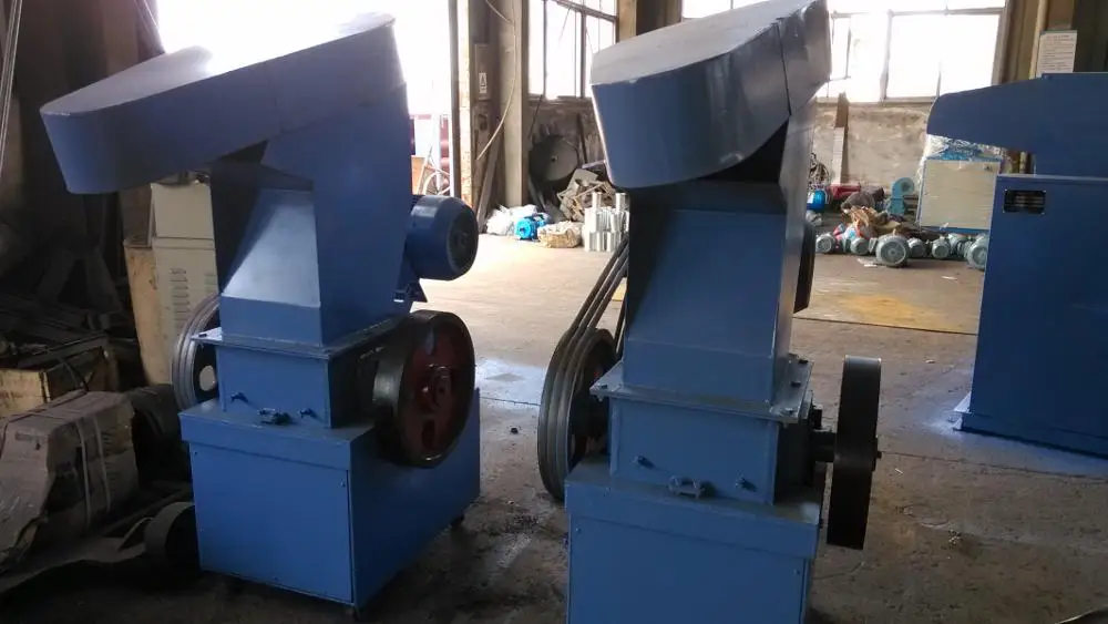 Yanfeng small recycled scrap crusher/grinder machine waster plastic chipper