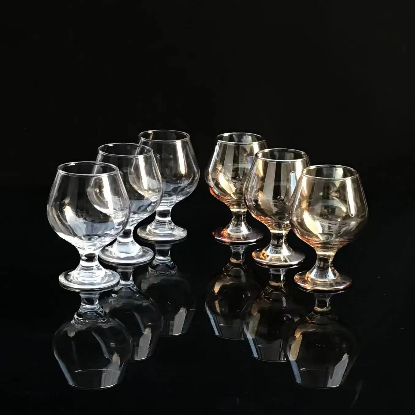 260ml Wholesale Glassware Colored Goblet Wine Glasses Wedding Glasses Brandy Glasses Vintage Pressed Sustainable