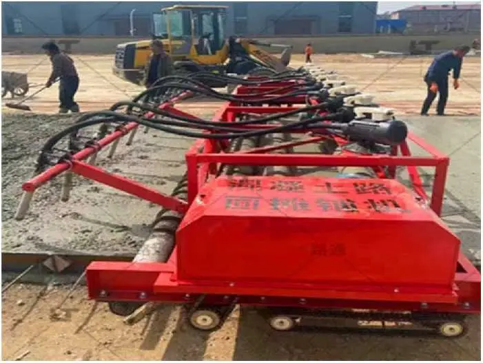 SMP-600 multi roll paving and leveling machine Concrete  Screed Used To Road Leveling machine road floor leveling machine