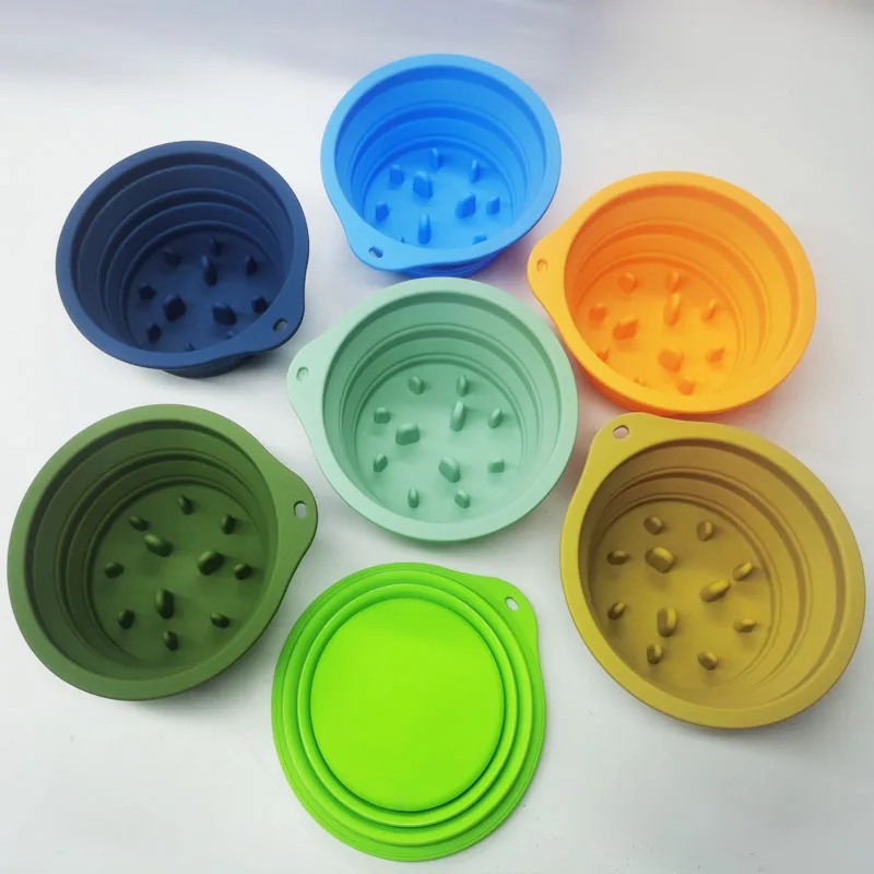 BPA Free Silicone Foldable Durable Pet Bowl Cat Dot Non-Slip Bowl Eco-friendly Slow Feeder Water Dog Bowl forTravel