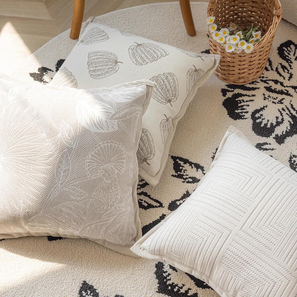 Jacquard Pumpkin Decor Modern Comfortable Cushion Cover Tuft Embroidery Throw Pillow Case for Living Room or Floor Use