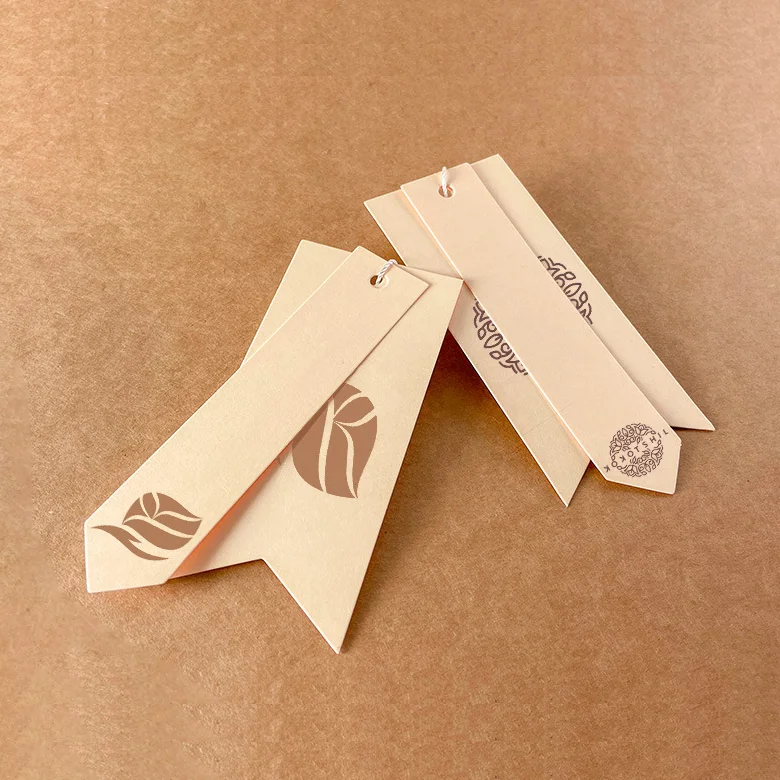 Custom Garment Swing Tag Plastic Cardboard Kraft Paper Uv Golden Printing Hang Tags For Clothing