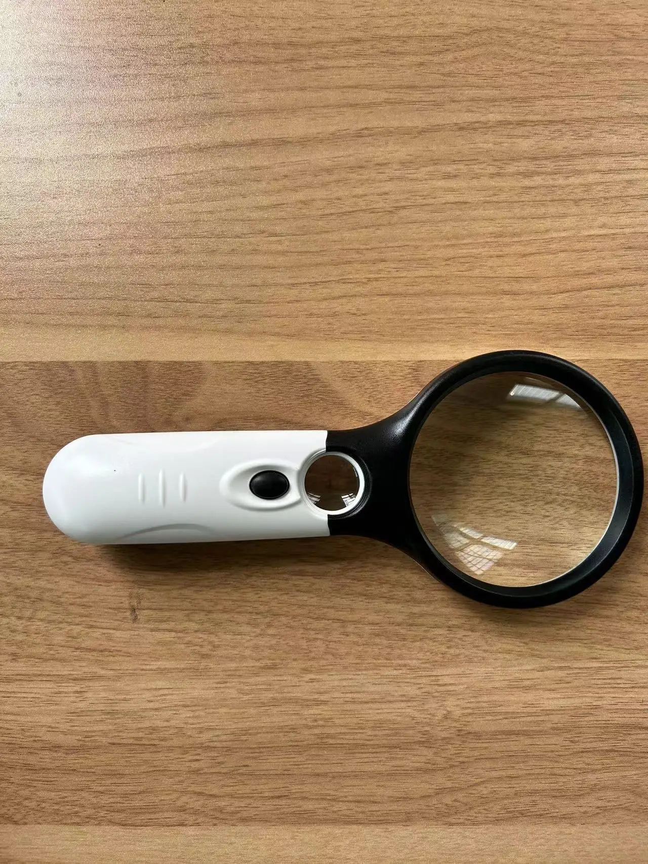Science World Teaching 3X Handheld LED Magnifying Glass Black Light Battery Lighting Plastic Color Teaching Resource Equipment