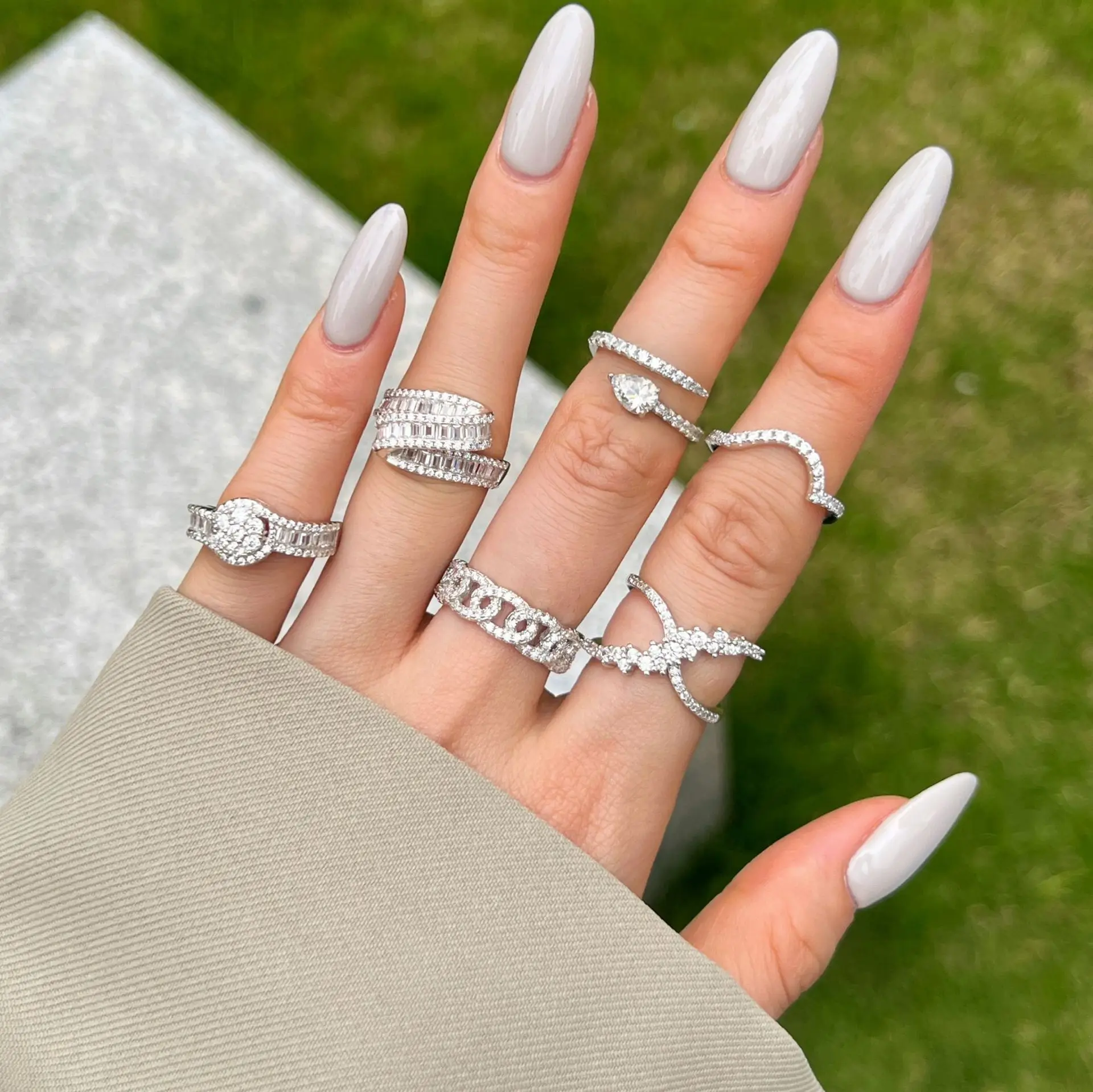 Exquisite S925 Sterling Silver Female Geometric X-Shaped Ring with Zircon Classic Wedding Engagement Gift Fashion Accessory