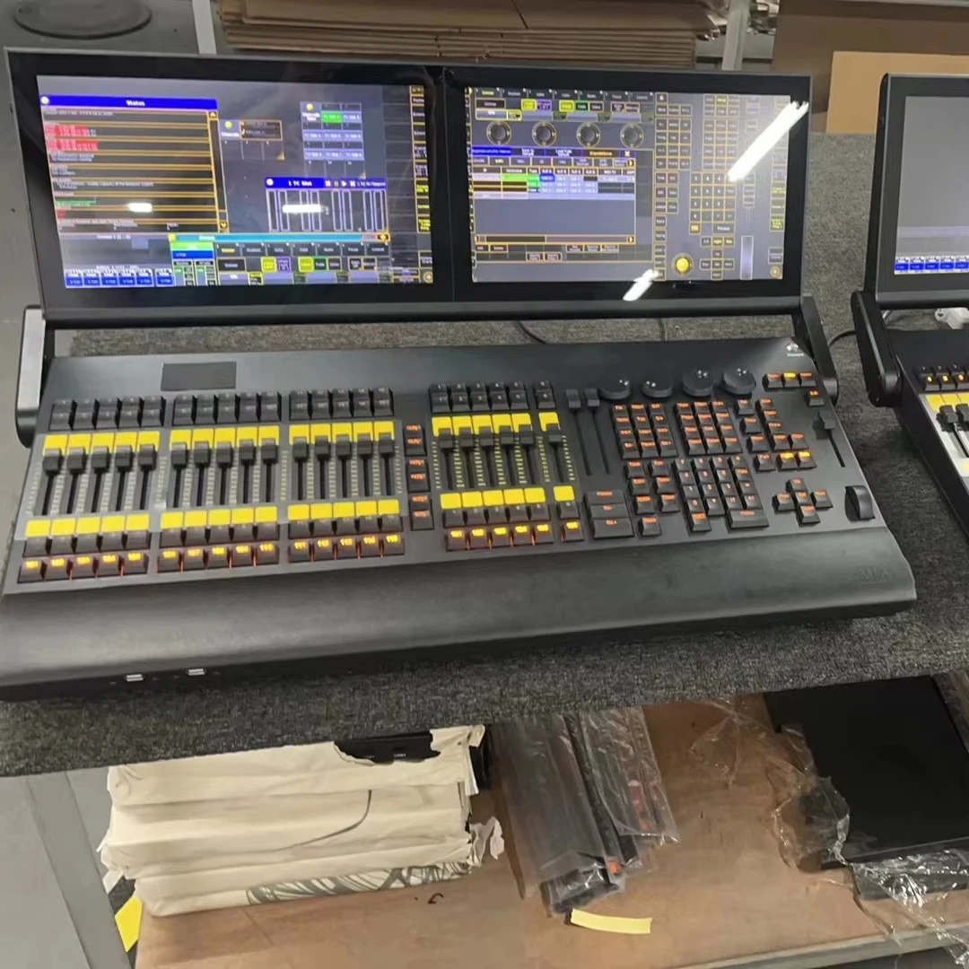 Q0 Folded version Mobile Button Command Wing Touch Screen MA2 Software Version DMX Console Professional  Lighting Controller