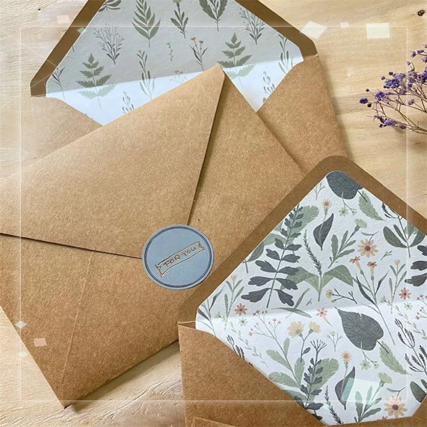 Custom Vintage Beige Small Fresh Herbal Cowhide Texture Envelope Thick Kraft Paper with Wind Sen Grass Colored Plain Liner