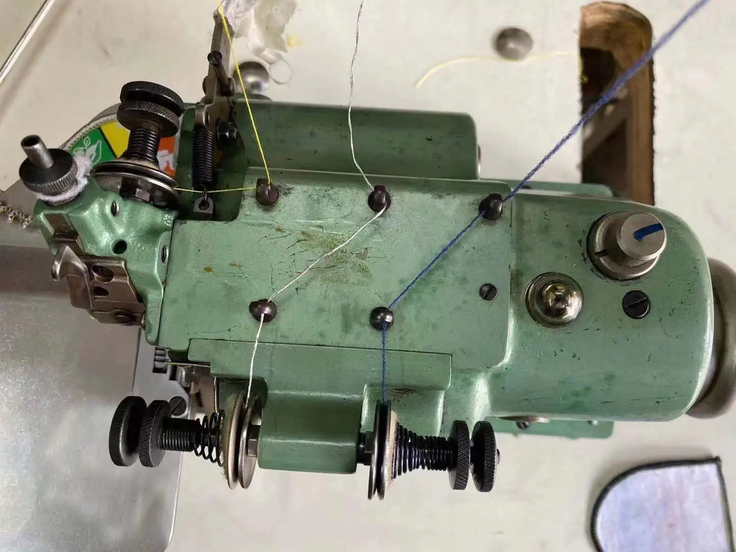 Merrow MG-3U 3-thread Industrial Sewing Machine for Emblem Edging
